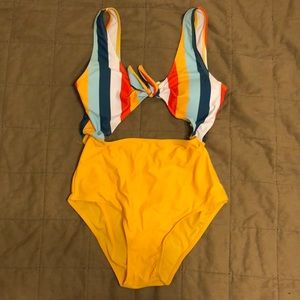 New never worn High waisted bathing suit